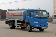 解放平頭油罐車圖片